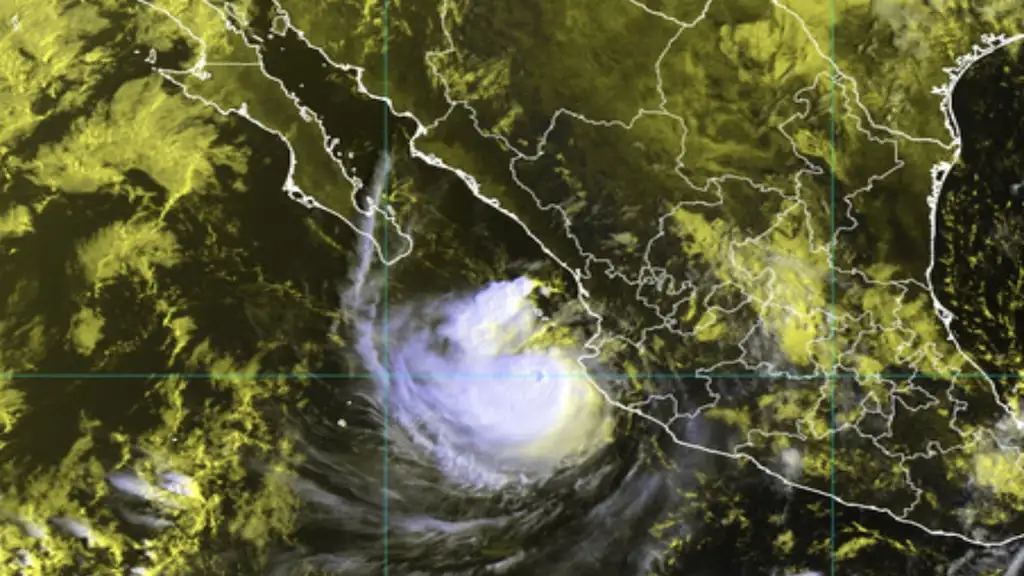 El huracán Simon se localiza a 80 km de Cabo Corrientes, Jalisco
