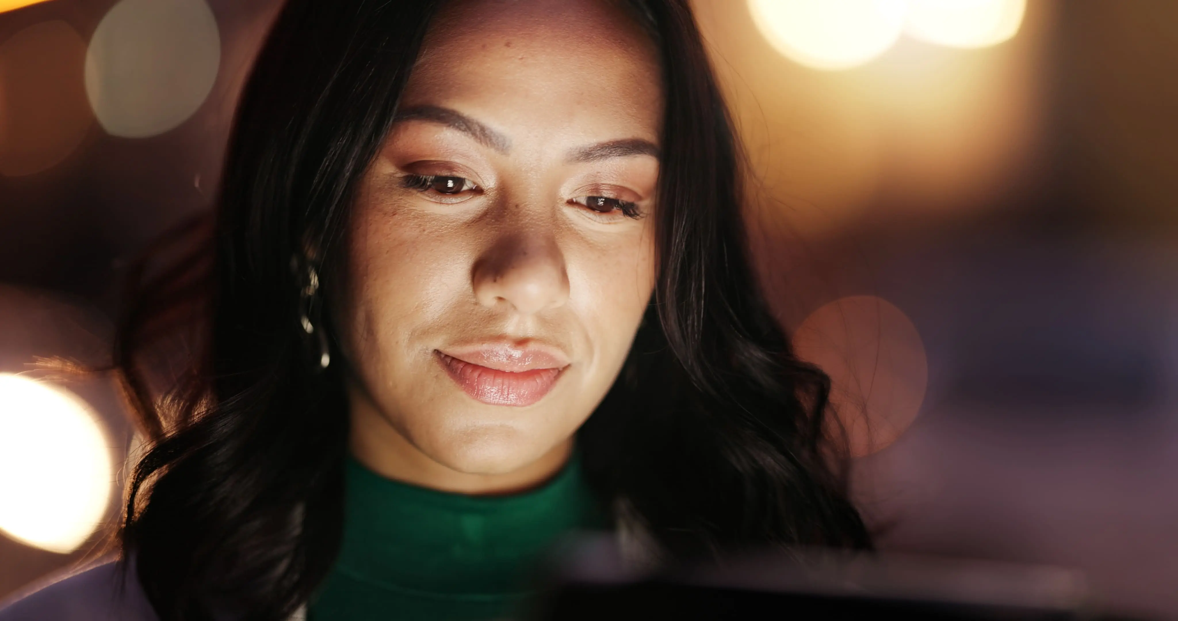 Mujeres privilegian protección financiera familar sobre la personal